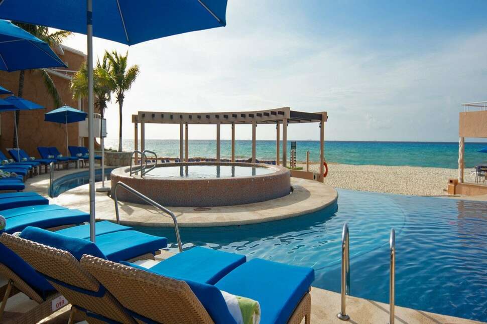 Ein Foto Sunset Fishermen Beach Resort