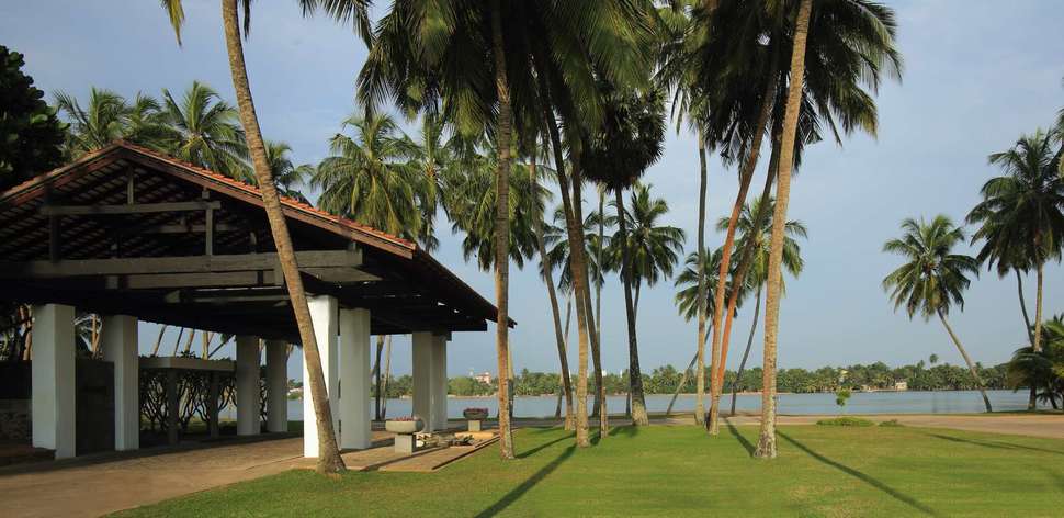 Een foto van de buitenkant van Avani Kalutara Resort