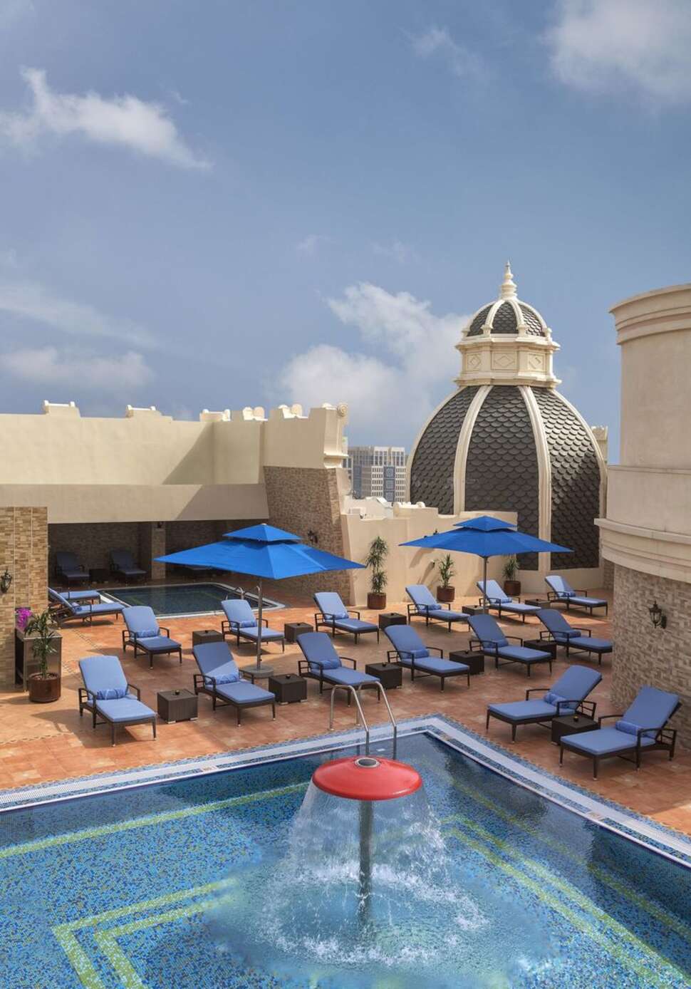 Ein Foto Royal Rose Abu Dhabi Curio Collection by Hilton