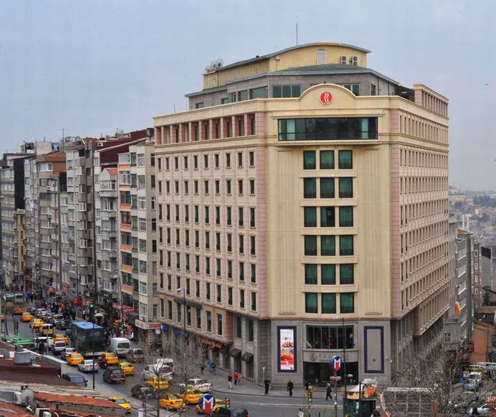 Ein Foto Ramada Plaza By Wyndham İstanbul City Center
