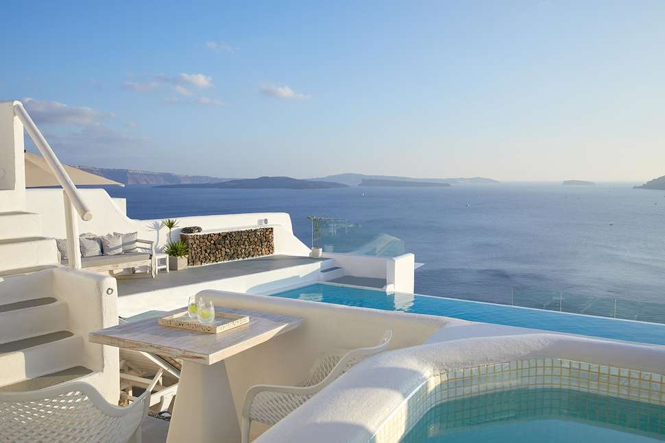 Een foto van La Perla Villas & Suites