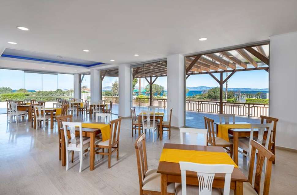 Een foto van Niriides Beach Hotel