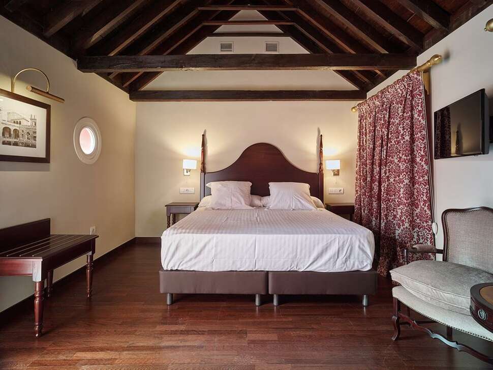 Ein Foto Las Casas de El Arenal Boutique Sevilla