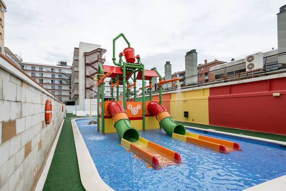 Een foto van het zwembad bij Hotel Papi