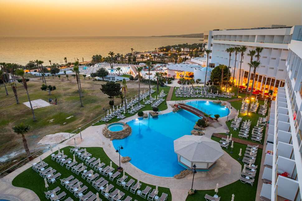 Ein Foto vom Pool im Leonardo Laura Beach & Splash Resort