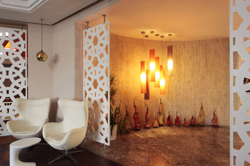 Een foto van het interieur van Kenzi Europa Hotel