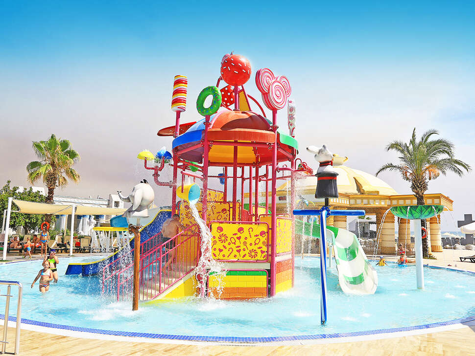 Een foto van het zwembad bij Selectum Noa Belek