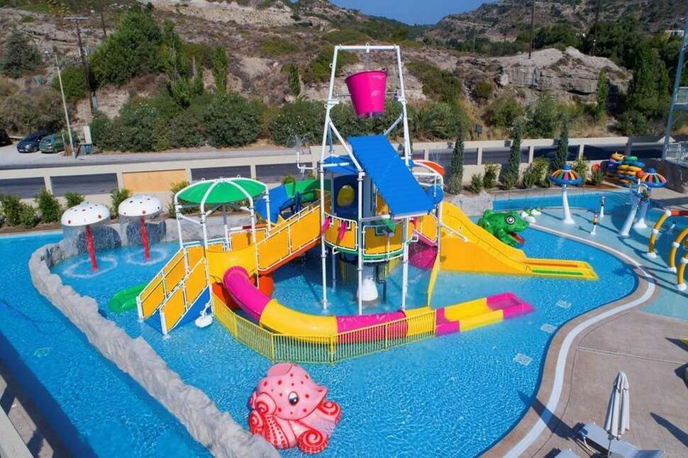 Ein Foto vom Pool im Amada Colossos Resort
