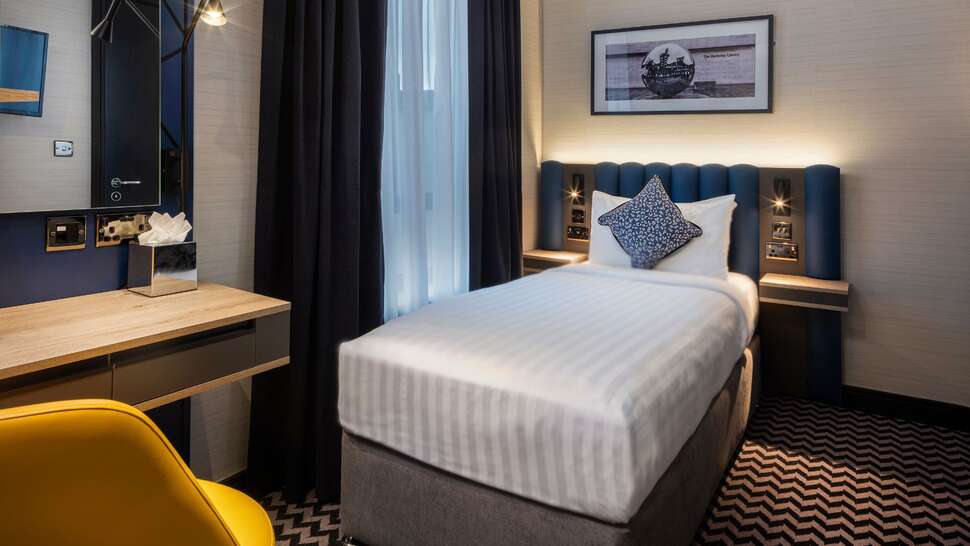 Een foto van The Academy Plaza Hotel