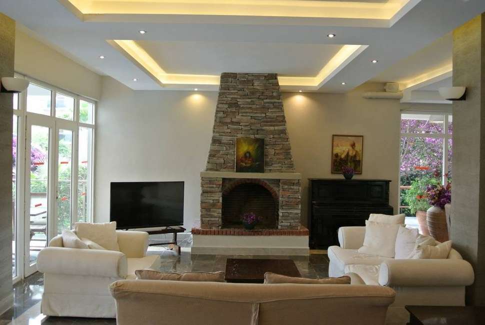 Een foto van het interieur van Begonville Hotel