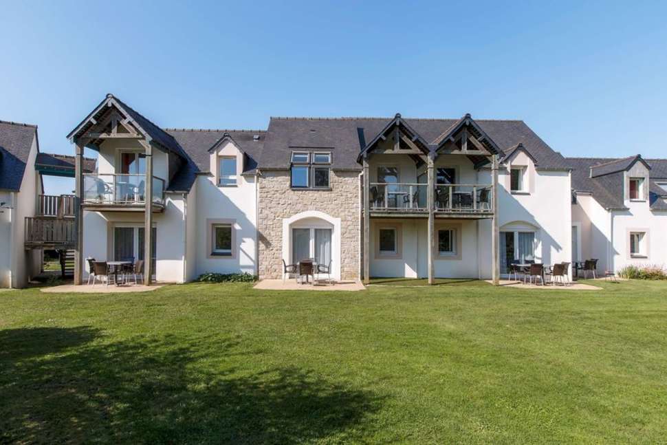 Een foto van de buitenkant van Les Ormes Domaine & Resort