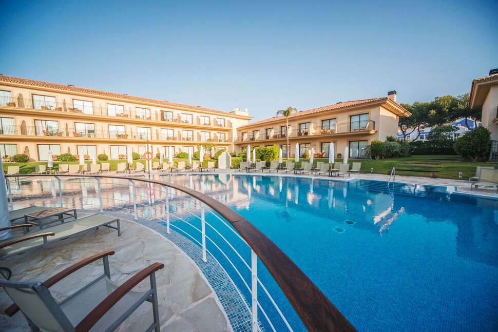 Een foto van het zwembad bij La Quinta Menorca by Portblue Boutique
