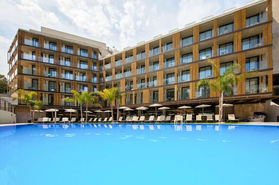 Ein Foto vom Pool im Golden Costa Salou Adults Only