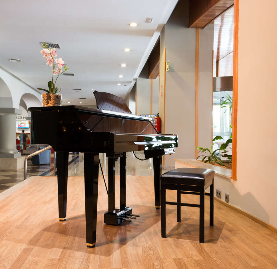 Een foto van het interieur van Ilunion Les Corts
