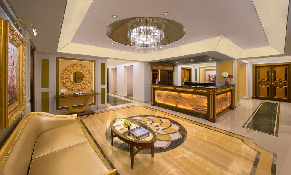 Ein Foto Royal Rose Abu Dhabi Curio Collection by Hilton