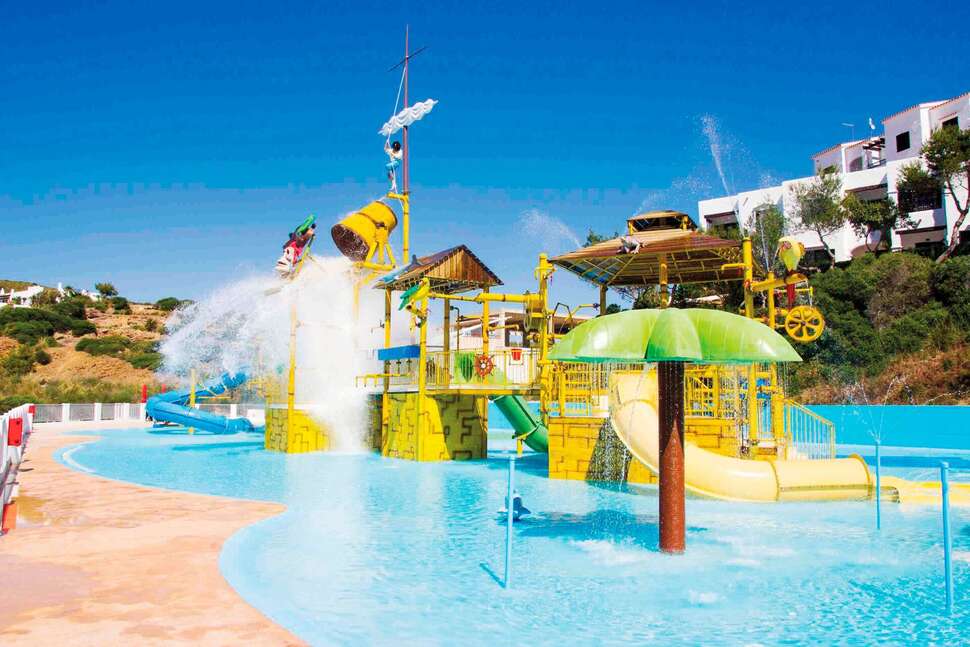 Ein Foto vom Pool im Carema Club Resort