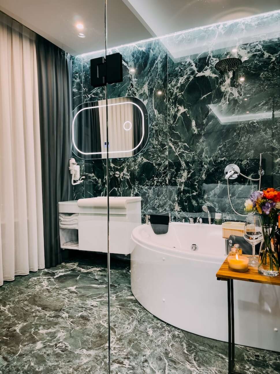 Een foto van Imperator Hotel Tirana