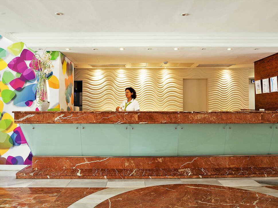 Een foto van het interieur van Mariant Hotel