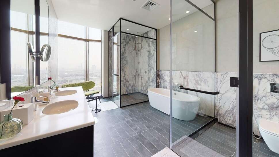 Ein Foto DoubleTree by Hilton Dubai M Square Hotel & Residences