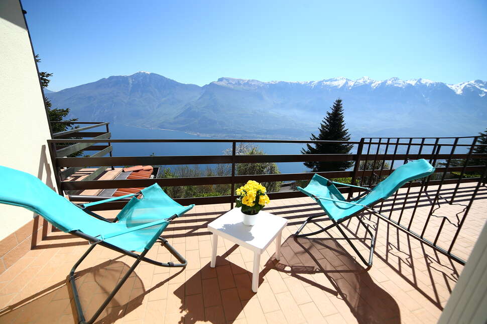 Ein Foto von der Terrasse im Hotel Le Balze Aktiv & Wellness