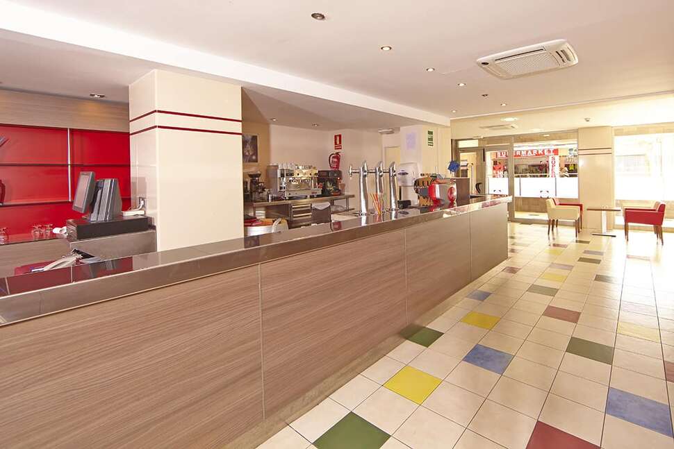 Een foto van het interieur van Hotel Caribbean Bay