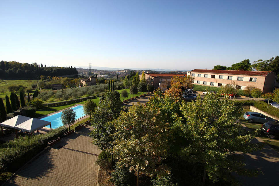 Een foto van de buitenkant van Sangallo Park Hotel