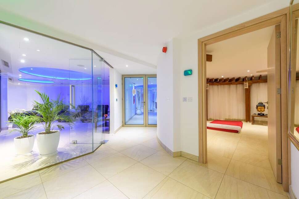 Een foto van de faciliteiten bij Asterias Beach Hotel