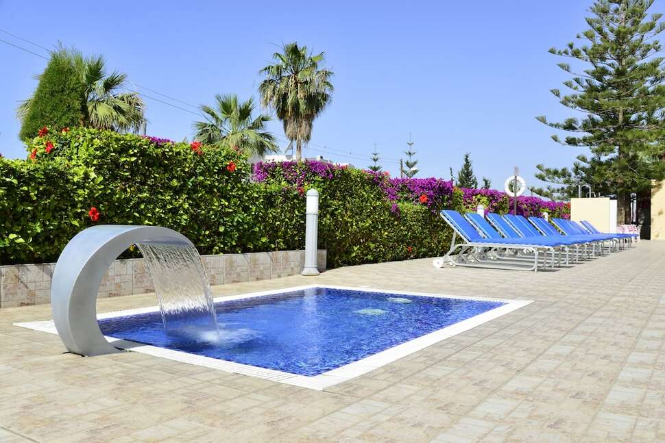 Ein Foto Napa Prince Hotel Apartments