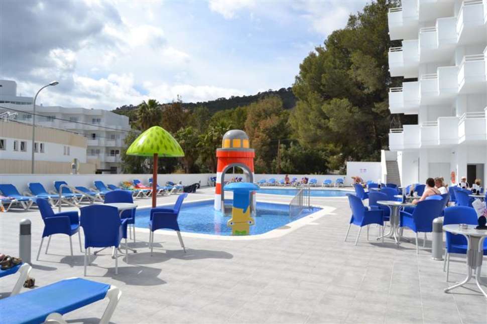 Een foto van het zwembad bij Allsun Hotel Paguera Park