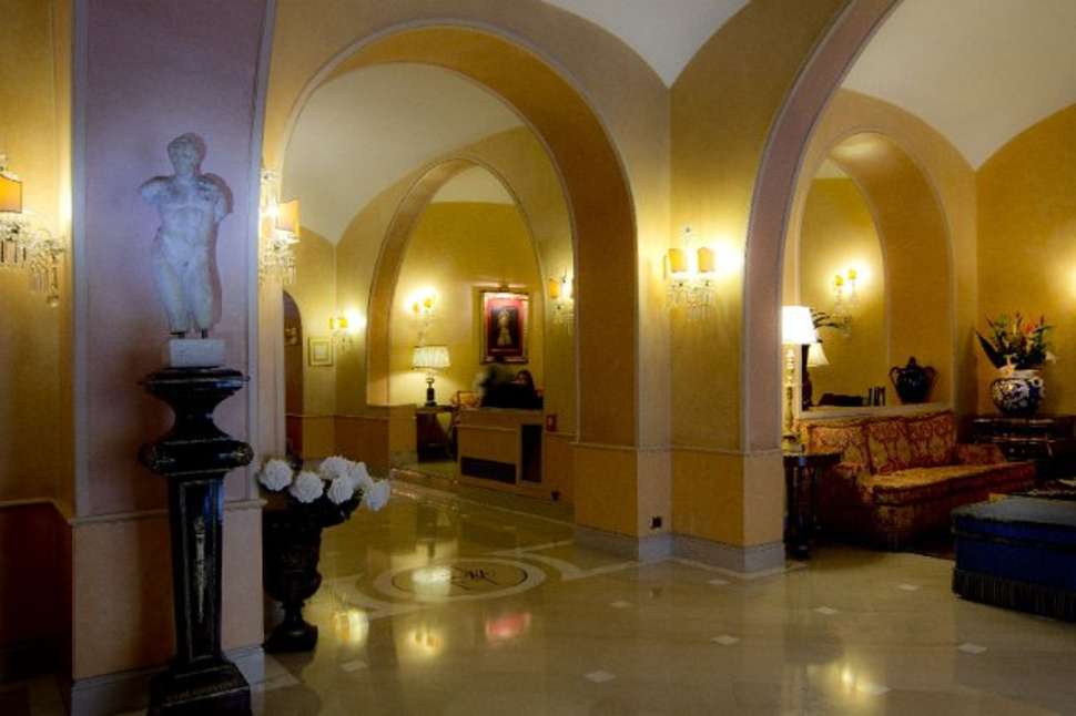 Een foto van het interieur van Hotel Marcella Royal