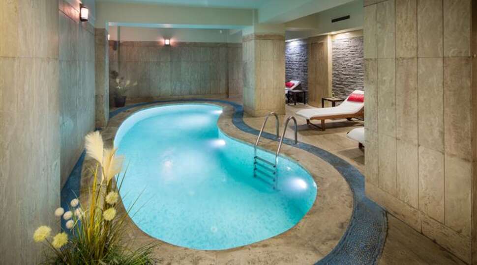 Een foto van het zwembad bij Orka Royal Hotel & Spa