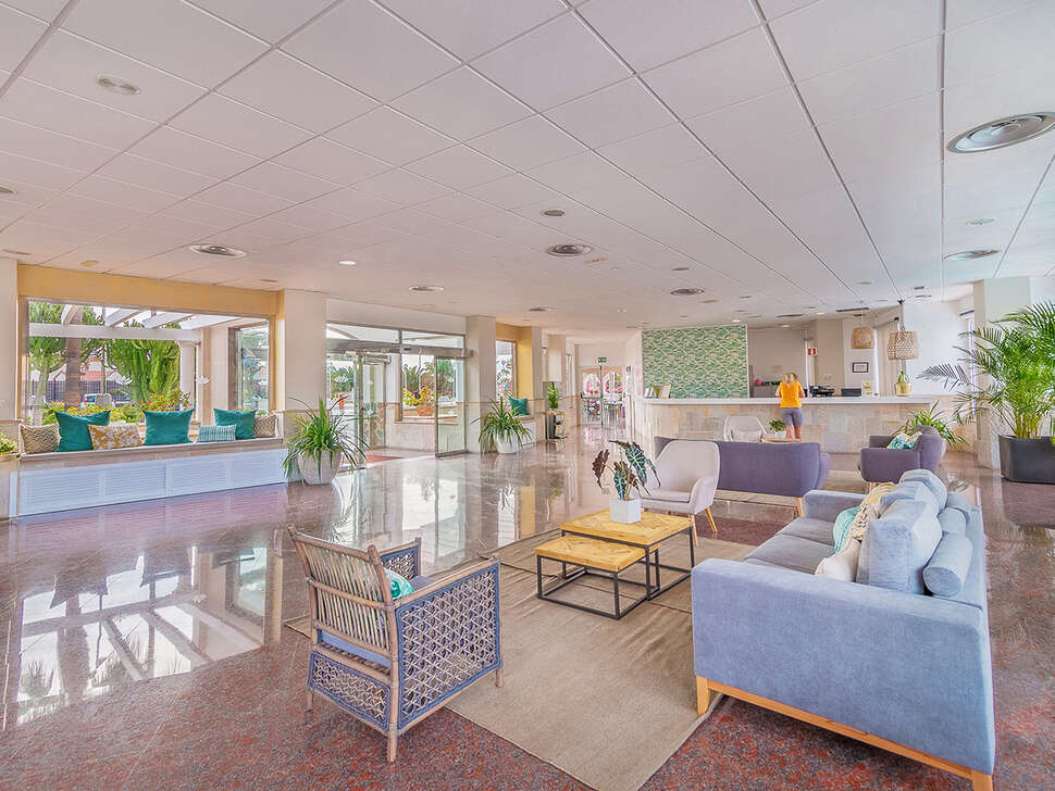 Een foto van het interieur van Hotel Livvo Koala Garden