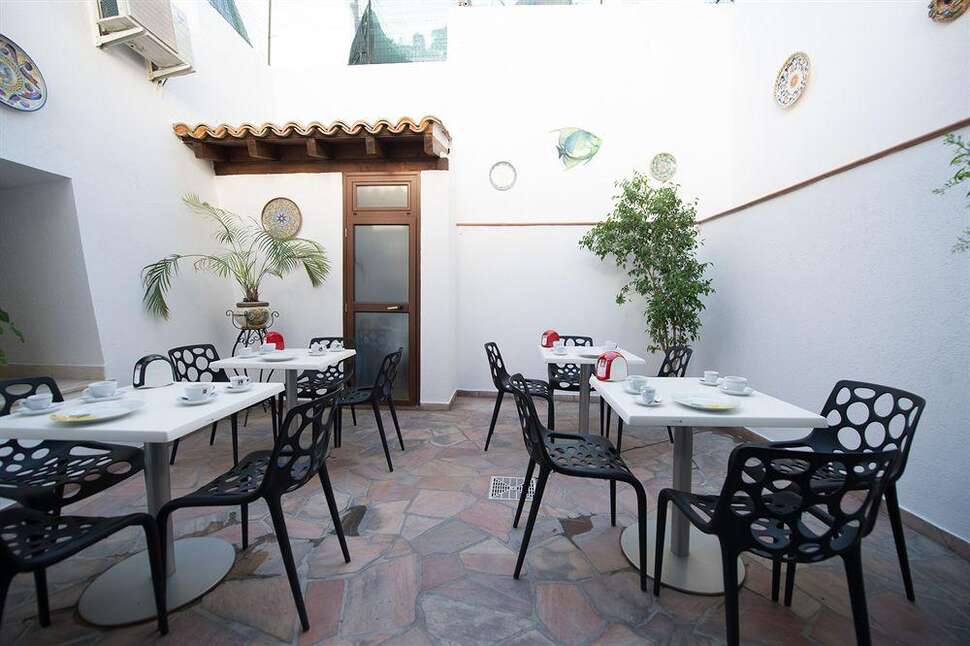 Een foto van Aliai Hotel