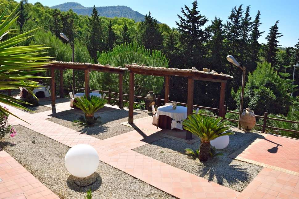 Een foto van de buitenkant van Agriturismo Vecchia Masseria