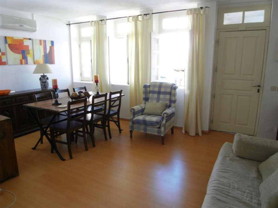 Ein Foto Old Village Apartments
