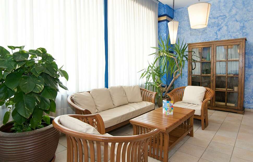 Een foto van het interieur van Hotel Piramide Salou
