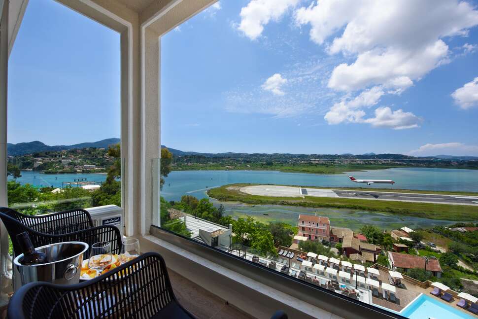 Ein Foto The Royal Grand Hotel