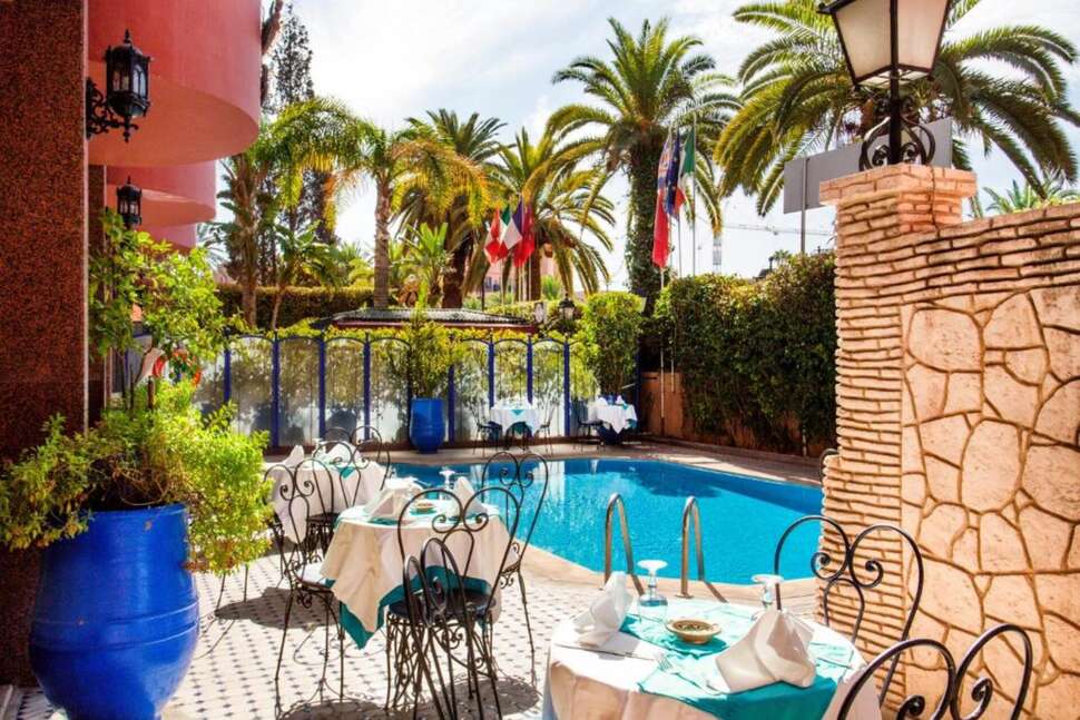Ein Foto vom Pool im Hotel Akabar