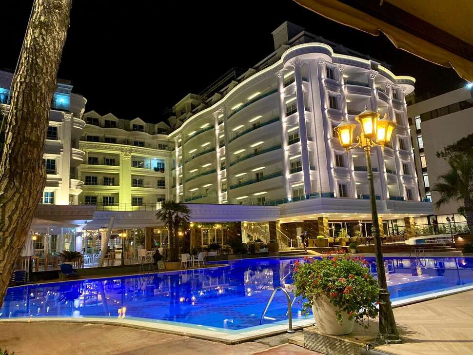 Ein Foto Fafa Premium Hotel