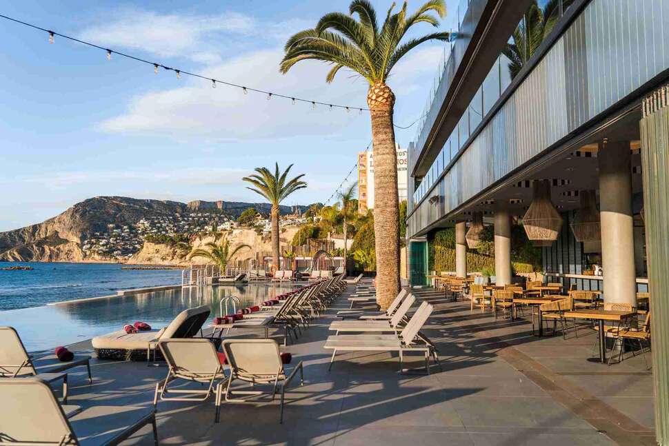 Een foto van het terras bij Solymar Gran Hotel