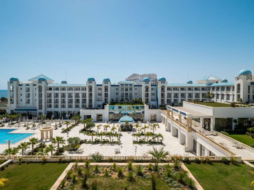 Ein Foto Barcelo Concorde Green Park Palace