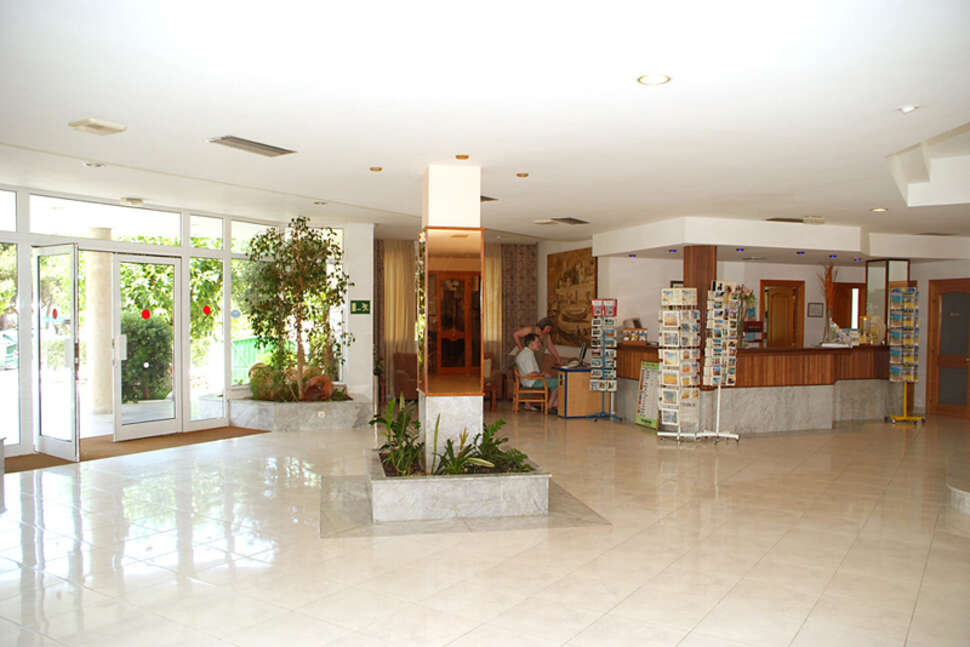 Ein Foto vom Innenbereich im Hotel Spa Sagitario Playa