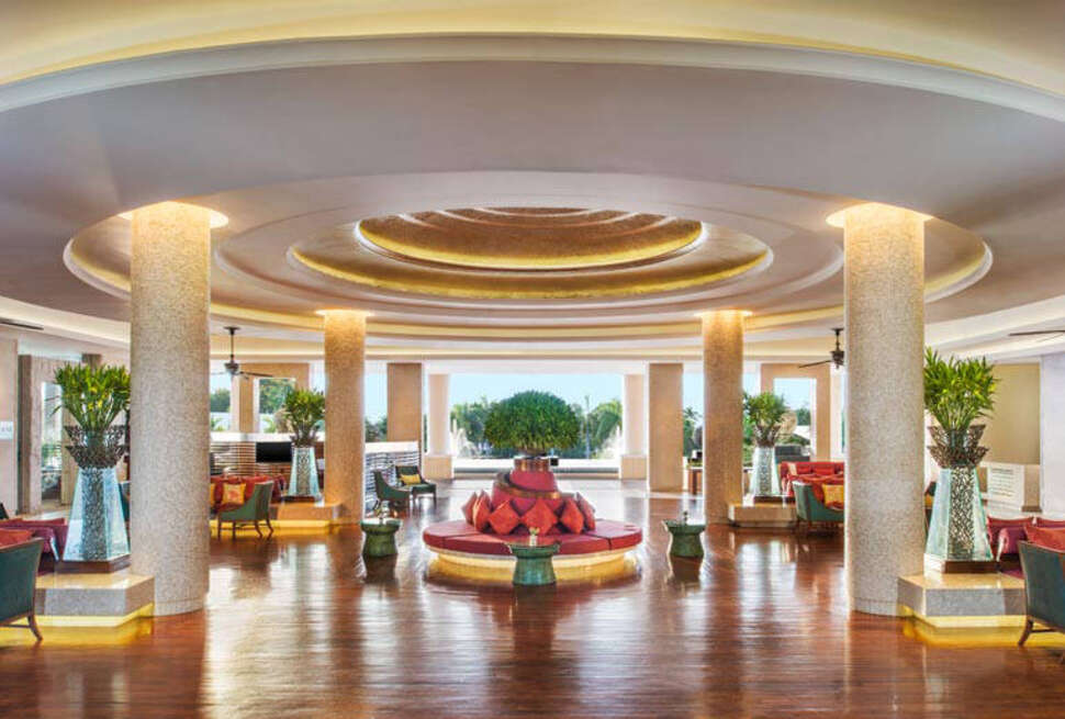 Een foto van het interieur van InterContinental Hua Hin Resort