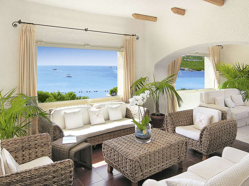 Ein Foto vom Innenbereich im Colonna Grand Hotel Capo Testa