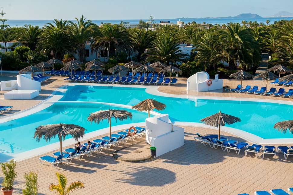 Een foto van het zwembad bij HL Hotel Rio Playa Blanca