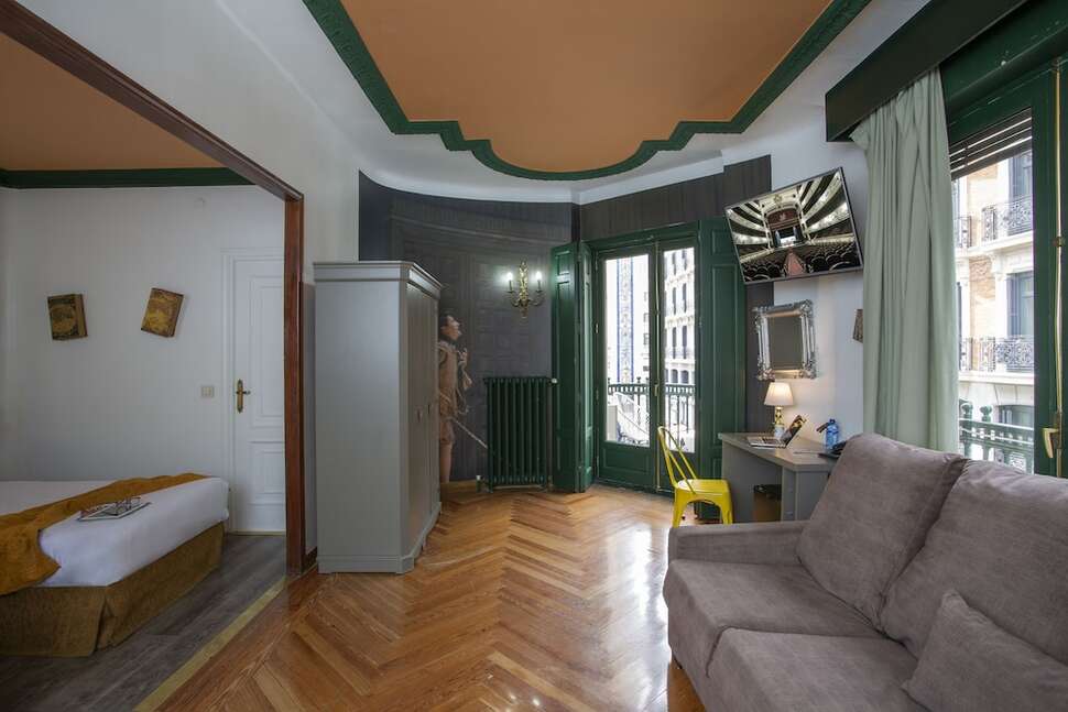 Een foto van Casual Madrid Del Teatro