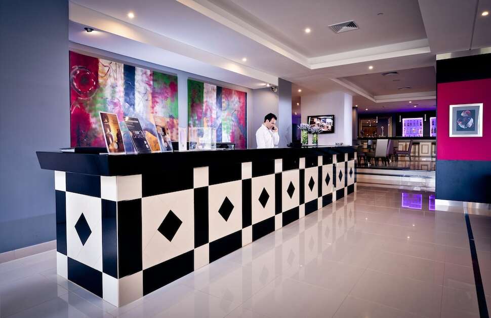 Een foto van het interieur van Vila Gale Atlantico