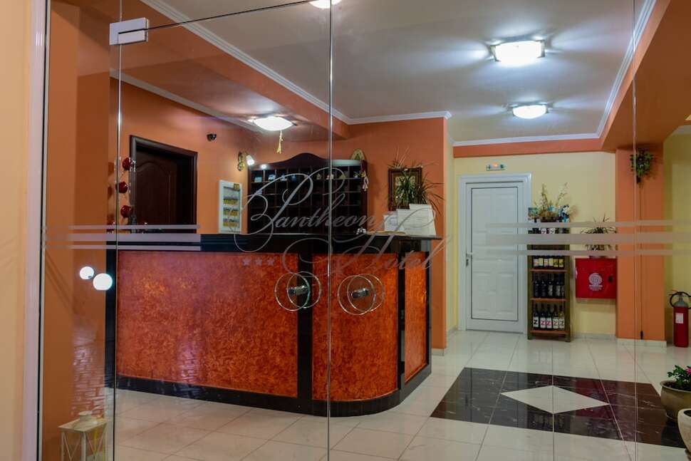 Ein Foto vom Innenbereich im Zante Pantheon Hotel