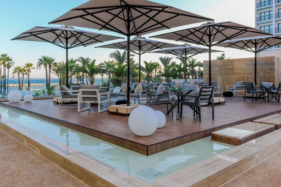 Ein Foto The Golden Bay Beach Hotel