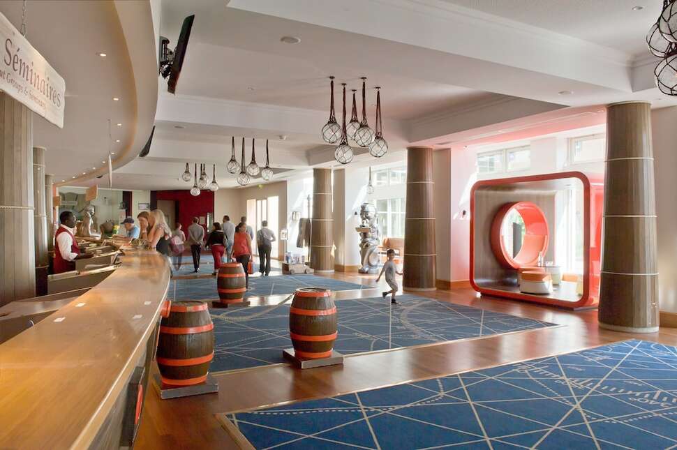 Ein Foto von den Einrichtungen im Explorers Hotel
